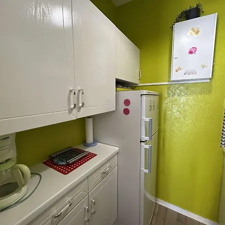 Appartement 2 Pièces Avec Balcon, Proche Et Commerces - 4 Couchages - Fr-1-224c-129 *