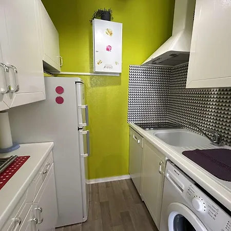 2 Pièces Avec Balcon, Proche Et Commerces - 4 Couchages - Fr-1-224c-129 * Saint-Hilaire-de-Riez