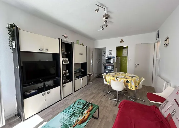 2 Pieces Avec Balcon, Proche Et Commerces - 4 Couchages - Fr-1-224c-129 * Saint-Hilaire-de-Riez