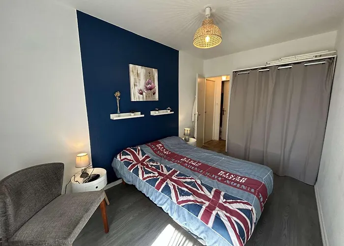 2 Pieces Avec Balcon, Proche Et Commerces - 4 Couchages - Fr-1-224c-129